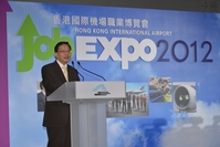 Professor Anthony Cheung says the HKIA Job Expo highlights the important role played by the airport in the local labour market and also reflects the strong demand of the aviation industry for local labour.
