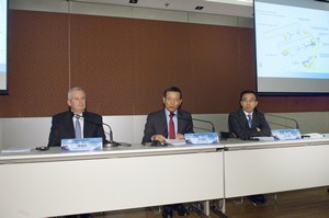 (From left to right) Kevin Poole, Deputy Director, Projects, AAHK, Stanley Hui Hon-chung, Chief Executive Officer, AAHK and Wilson Fung Wing-yip, Executive Director, Corporate Development, AAHK, welcome the Government's approval in principle to adopt, for planning purposes, the three-runway option as the future development direction for Hong Kong International Airport.