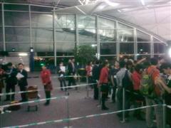 At the passenger terminals, AAHK, airlines, ground handling agents and other parties jointly activates the crowd management contingency plans to provide assistance to passengers.
